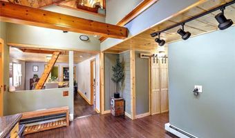 10 Narrow Ln, Charlestown, RI 02813