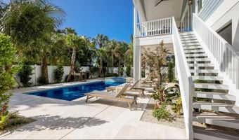 215 SYCAMORE Ave, Anna Maria, FL 34216