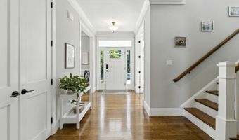 9206 FERNWOOD Rd, Bethesda, MD 20817