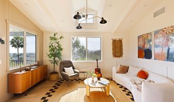 3926 Sunset Dr, Los Angeles, CA 90027