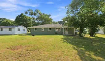 233 S Division St, Auburn, IN 46706