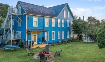 1748 Georgia St, Alford, FL 32420