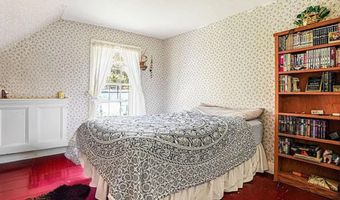 37 High St, Bradford, NH 03221