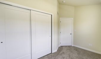 2843 Hardwick Rd, Ann Arbor, MI 48105