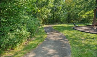 24687 KINGS CANYON Sq, Aldie, VA 20105