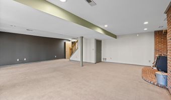 5557 N Territorial Rd, Ann Arbor, MI 48105
