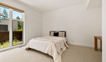 19015 Park Commons Dr, Bend, OR 97703
