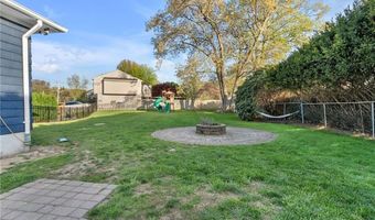 62 Canonchet Trl, Cranston, RI 02921