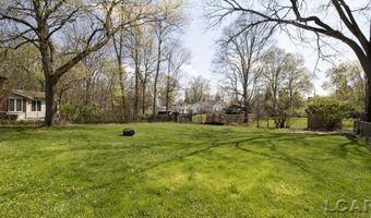 715 Alexander Dr, Adrian, MI 49221