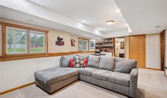 420 Pleasant Crest Cir, Annandale, MN 55302