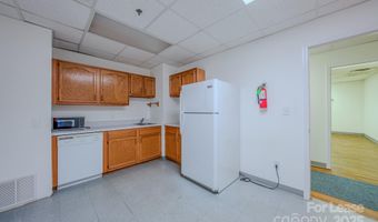 124 College Street Unit 3Rd Floor 3Rd Floor, Asheville, NC 28801
