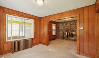 108 Woodland Ave, Bloomfield, CT 06002