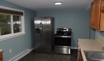 137 W Conwell St, Aurora, IN 47001