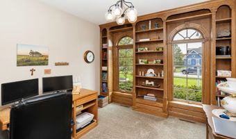 616 3rd Ave NW, Altoona, IA 50009