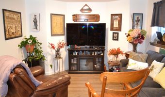 3006 THOMAS Rd, Cheyenne, WY 82009