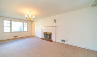 24 Homecrest Dr, Berlin, CT 06037