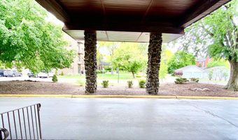 239 N MILL Rd 217, Addison, IL 60101