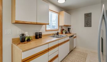 14130 SW FURLONG Ct, Beaverton, OR 97005