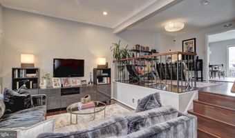 44072 FLORENCE Ter, Ashburn, VA 20147