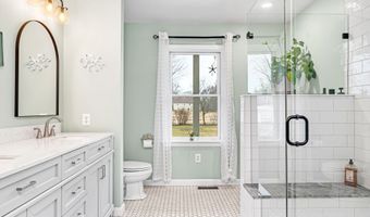 11 Pequot Ln, Hopkinton, RI 02804