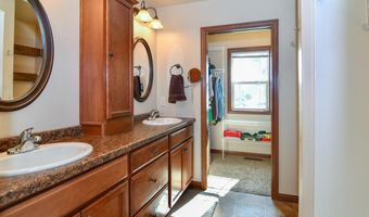 N9023 PAPERMAKER Pass, Menasha, WI 54952
