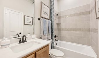 214 Shawnee Trl, Alvarado, TX 76009