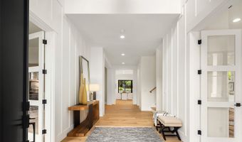 10415 SE 13th St, Bellevue, WA 98004