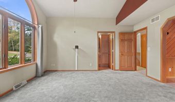 440 BEVERLY Dr, Amherst, WI 54406