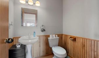 15160 Quicksilver St NW, Anoka, MN 55303