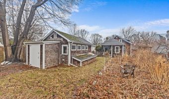 84 Charlotte St, Burlington, VT 05401