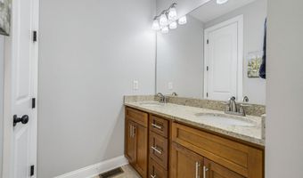 318 Cockle Ln, Beaufort, SC 29906