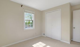 7623 ARLEN St, Annandale, VA 22003