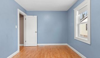 1604 N CLARK St, Appleton, WI 54911