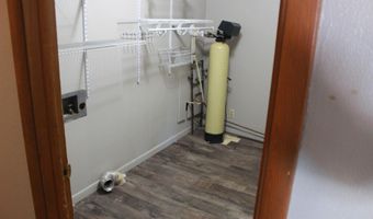 211 N Pearl St, Ansonia, OH 45303