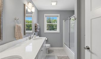 1 Cassidy Trl, Coventry, RI 02816