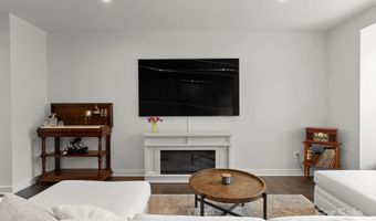 2037 Birchside Dr, Charlotte, NC 28205