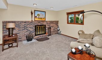 1201 SE Michael Dr, Ankeny, IA 50021