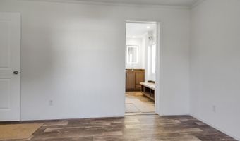 333 Smithfield, Belgrade, ME 04917