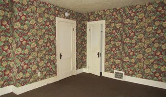 2042 W Prospect Rd, Ashtabula, OH 44004