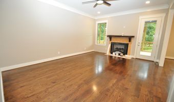 121 SCENIC LAKE Dr, Alabaster, AL 35114
