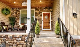 7313 BYRNELEY Ln, Annandale, VA 22003