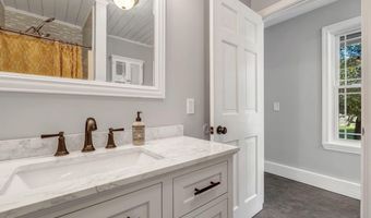 212 Vickery Rd, Auburn, ME 04210