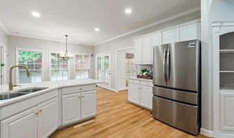 211 WEATHERLY CLUB Dr, Alabaster, AL 35007