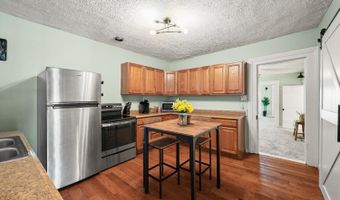 109 5th St, Aurora, IN 47001