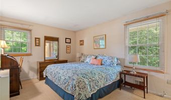 8502 WOODBINE Ln, Annandale, VA 22003