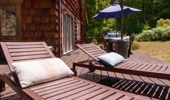 28581 Navarro Ridge Rd, Albion, CA 95410