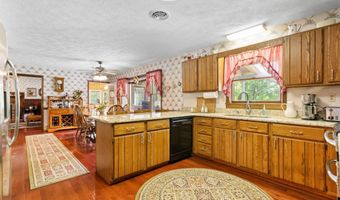 141 EMBILL Dr, Blakeslee, PA 18610