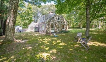 18 Plum Tree Rd, Amherst, MA 01002