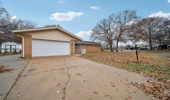 139 Ramblewood Rd, Bartlesville, OK 74003