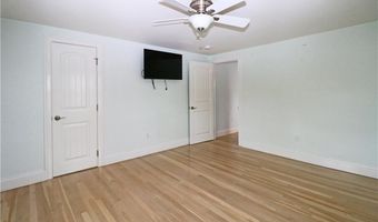 249 Tuckerman Ave 2, Middletown, RI 02842